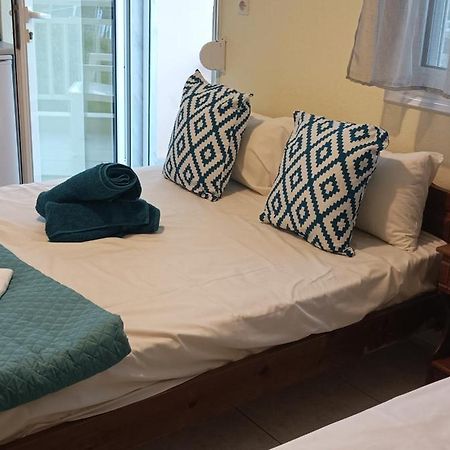 Polis΄ House Apartment วราสนา ภายนอก รูปภาพ