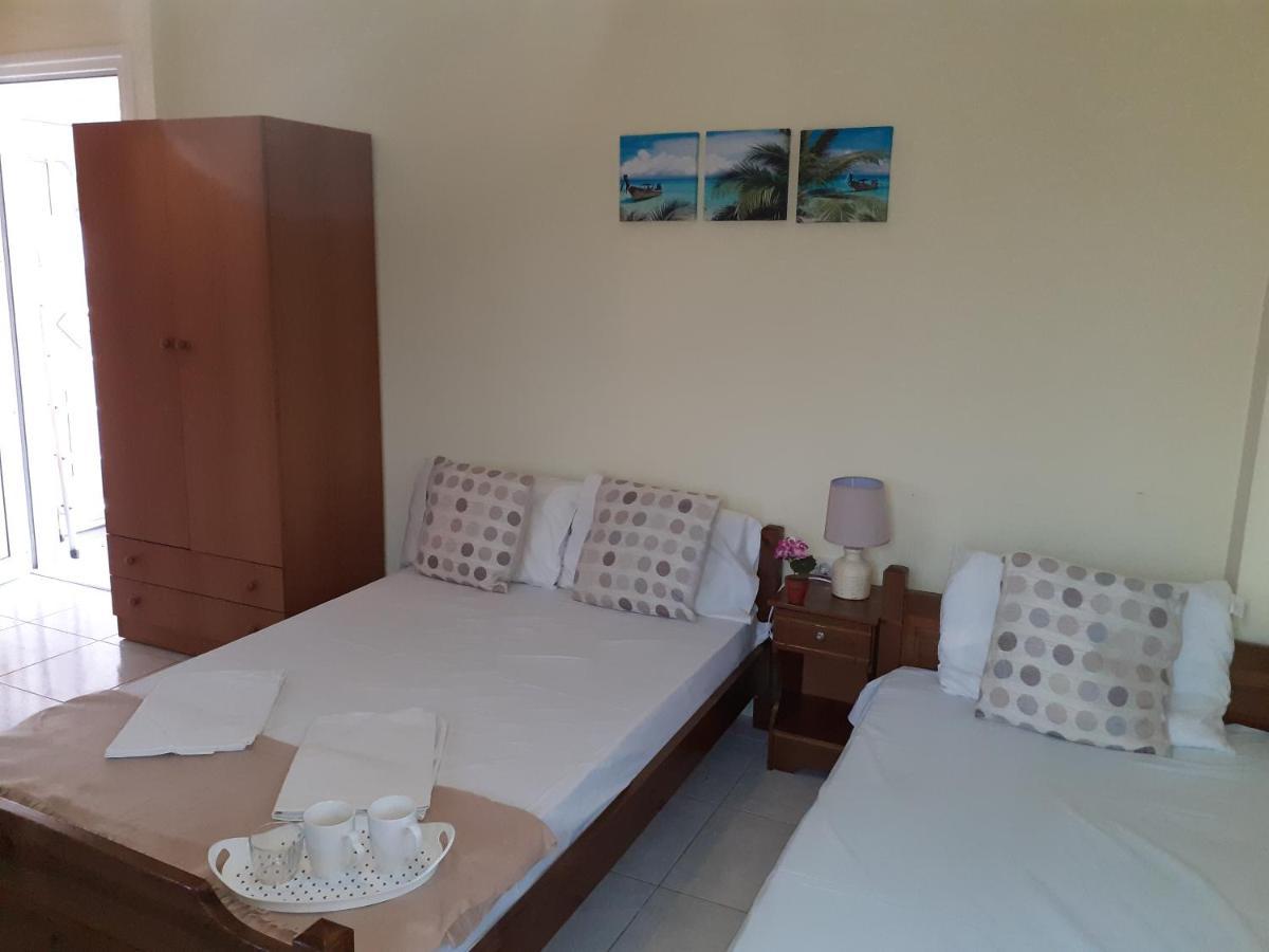 Polis΄ House Apartment วราสนา ภายนอก รูปภาพ