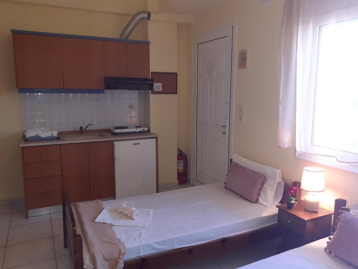Polis΄ House Apartment วราสนา ภายนอก รูปภาพ