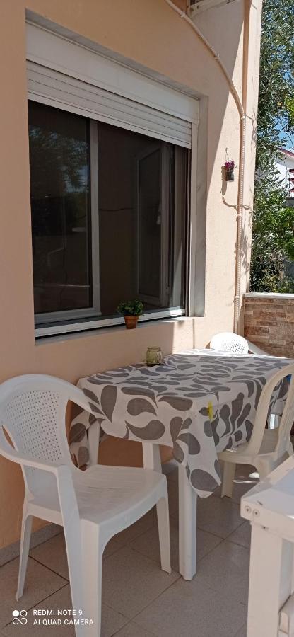 Polis΄ House Apartment วราสนา ภายนอก รูปภาพ